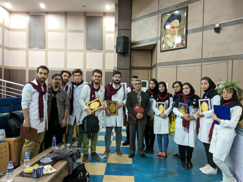 در آیین اختتامیه جشنواره حرکت، از انجمنهای برگزیده علمیدانشجویی تجلیل شد